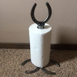 Rustic Handmade Horseshoe Paper towel Holder!🌾🐴